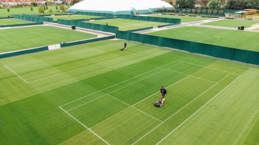 Construction court de tennis