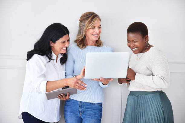 La première raison pour laquelle une stratégie de gestion de réseaux sociaux Lyon est essentielle concerne la visibilité