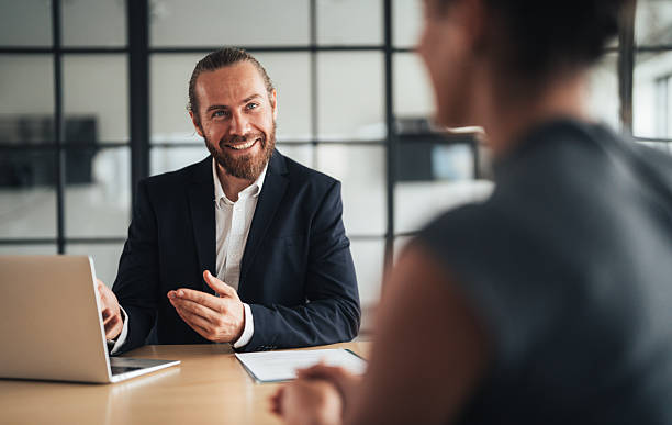 La première étape d’une stratégie efficace d’Ergonomie Web Paris consiste à analyser les besoins et comportements de vos utilisateurs