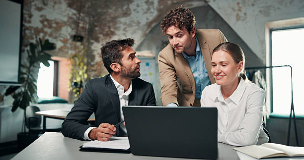 Les professionnels en Ergonomie Web Paris recommandent également de tester régulièrement la performance